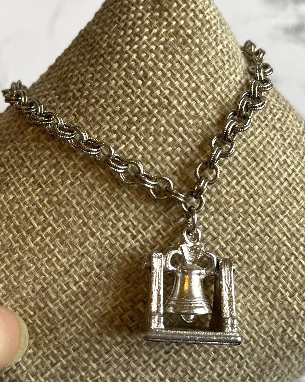 Vtg Liberty Bell DuBarry Fifth Ave Charm Bracelet Silver Tone Marked DFA 6.75"